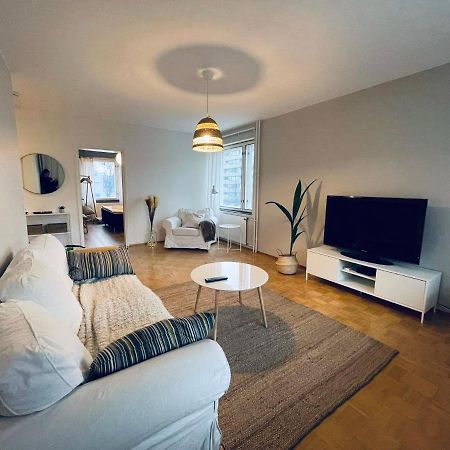 Ferienwohnung Keskusta Kaksio Tuomiokirkon Ja Yliopiston Laehellae Turku Exterior foto