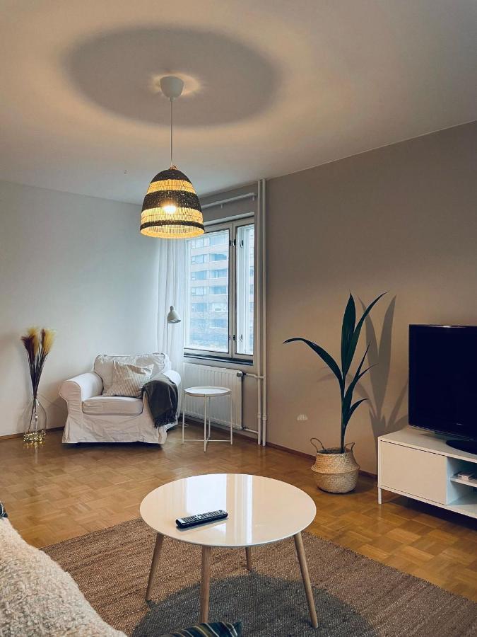 Ferienwohnung Keskusta Kaksio Tuomiokirkon Ja Yliopiston Laehellae Turku Exterior foto