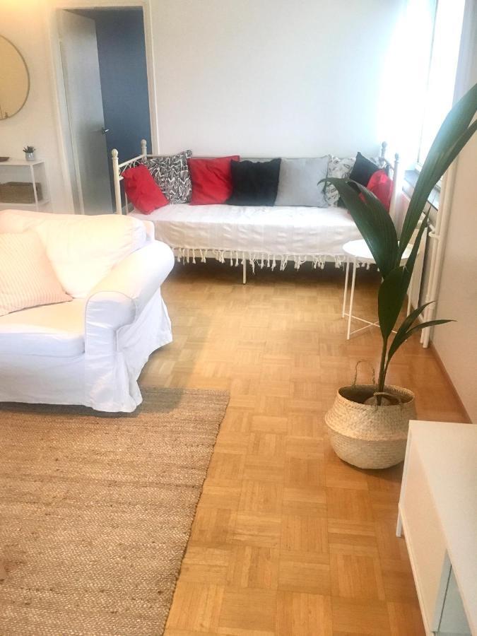 Ferienwohnung Keskusta Kaksio Tuomiokirkon Ja Yliopiston Laehellae Turku Exterior foto